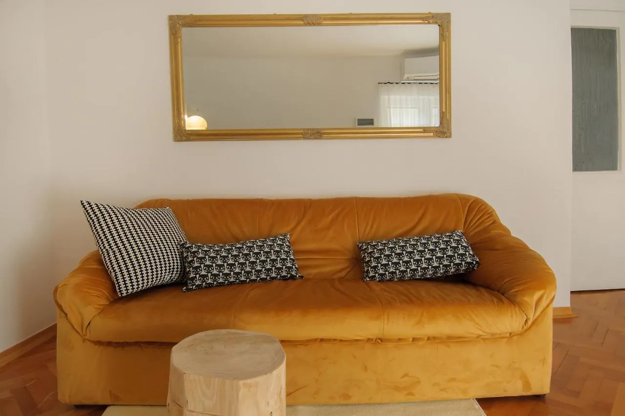Julie City Centre Porec Apartment