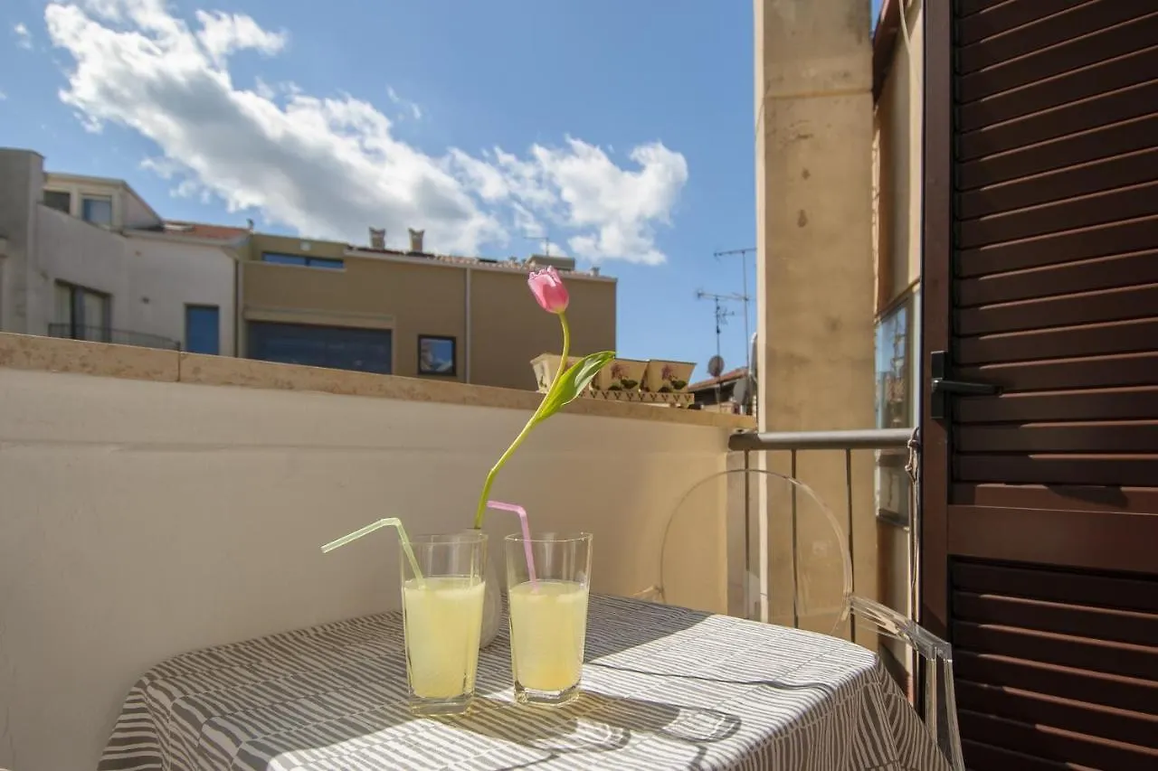 Julie City Centre Porec Apartment