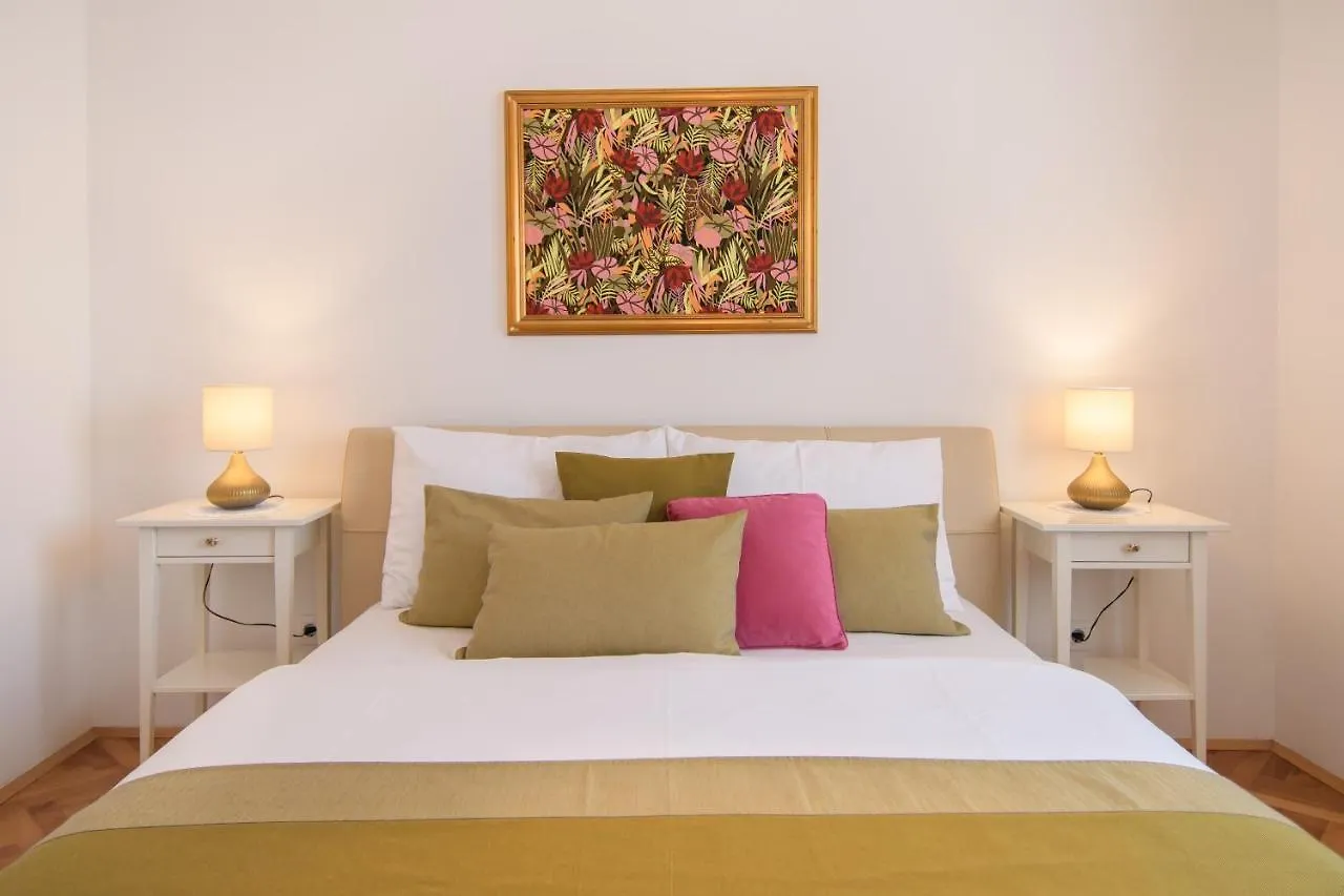 Julie City Centre Porec Apartment 0*,  Kroatien